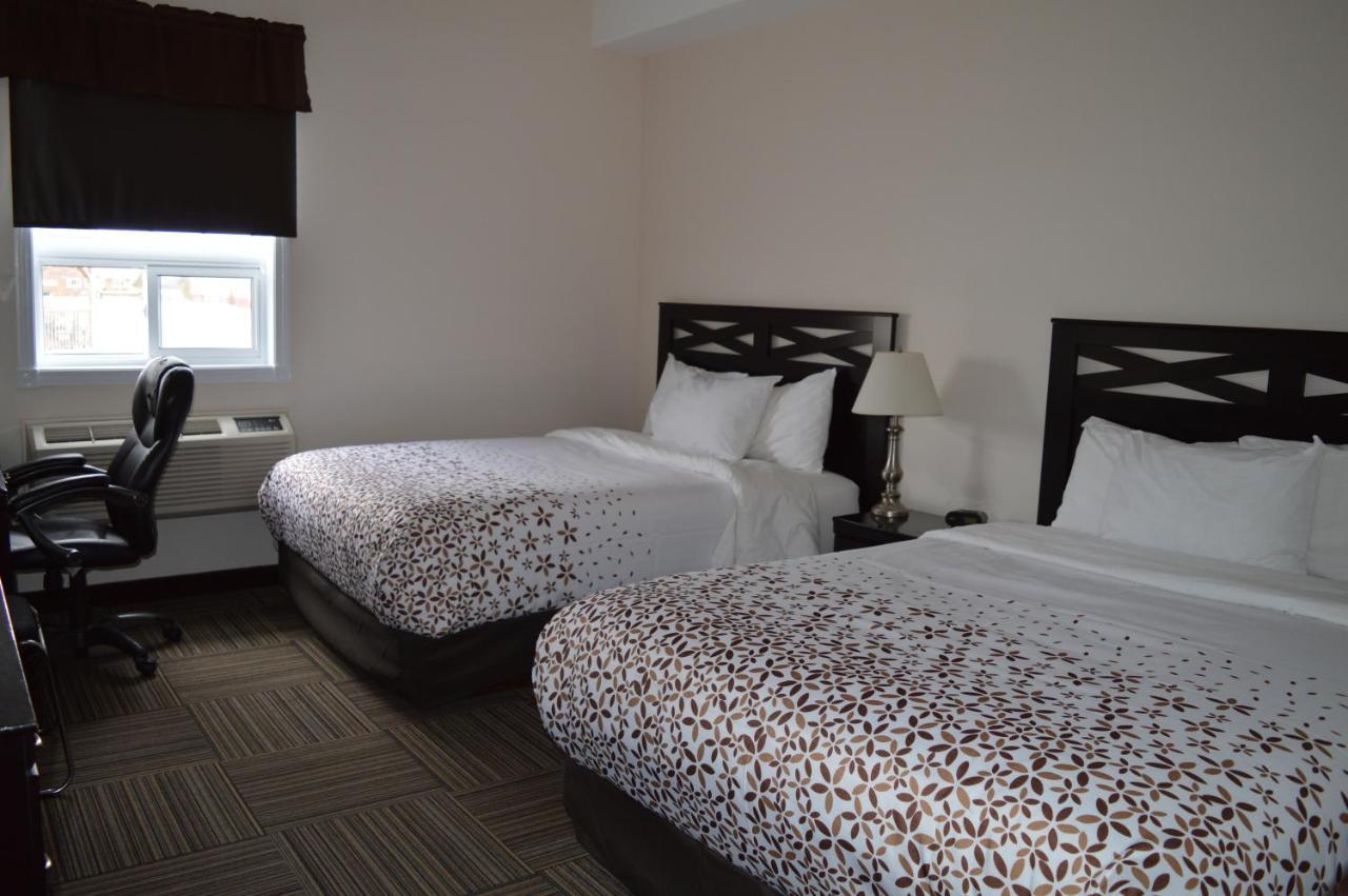 Auberge Macdonald Guest Inn Iroquois Falls Extérieur photo