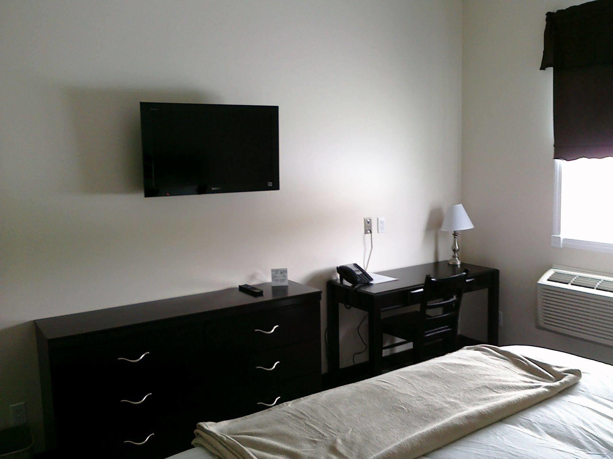 Auberge Macdonald Guest Inn Iroquois Falls Extérieur photo
